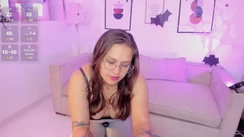 Snapshot of laureen_se chatting on 26, 10, 2025 laureen_se online show from 26, 10, 2025