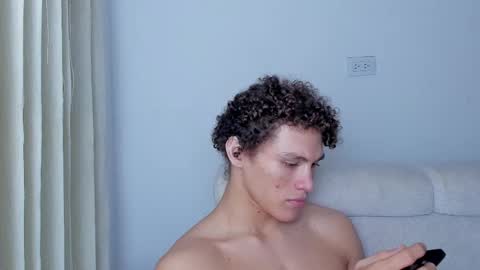 Laureent online show from 15, 2, 2025