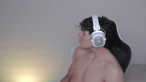 Laureent online show from 19, 10, 2025