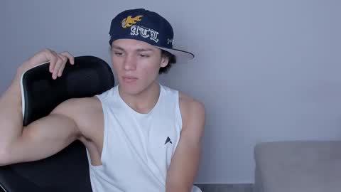 Laureent online show from 3, 12, 2025