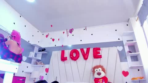 Snapshot of laurem_paulette chatting on 1, 3, 2025 Laurem online show from 1, 3, 2025