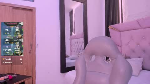 Snapshot of laurem_paulette chatting on 16, 9, 2025 Laurem online show from 16, 9, 2025