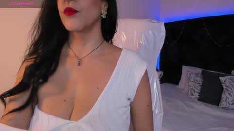 Snapshot of lauren_fit chatting on 13, 1, 2025 Lauren online show from 13, 1, 2025