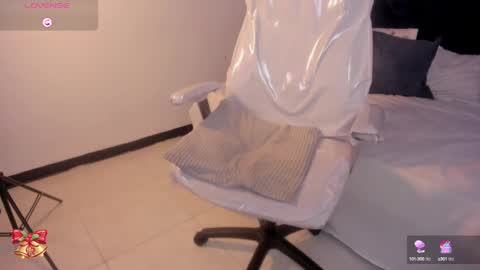 Snapshot of lauren_fit chatting on 5, 3, 2025 Lauren online show from 5, 3, 2025