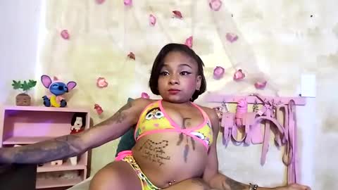 Snapshot of lauren_hills7069 chatting on 17, 1, 2025 Lauren online show from 17, 1, 2025