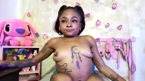 Snapshot of lauren_hills7069 chatting on 23, 1, 2025 Lauren online show from 23, 1, 2025