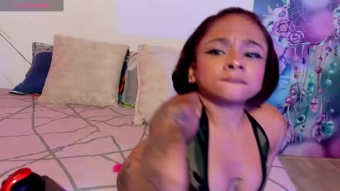 Snapshot of lauren_hills7069 chatting on 7, 3, 2025 Lauren online show from 7, 3, 2025