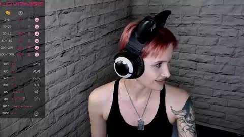 Snapshot of lauren_raquel chatting on 21, 5, 2026 Eva online show from 21, 5, 2026