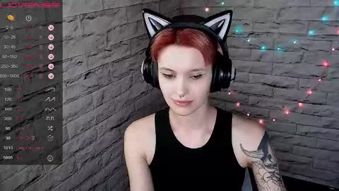 Snapshot of lauren_raquel chatting on 23, 5, 2026 Eva online show from 23, 5, 2026