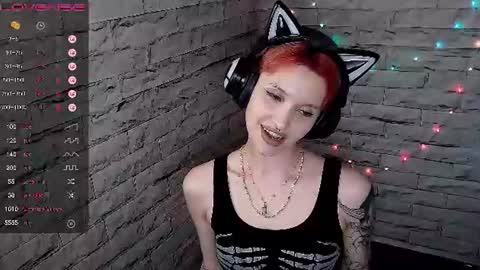 Snapshot of lauren_raquel chatting on 9, 6, 2026 Eva online show from 9, 6, 2026