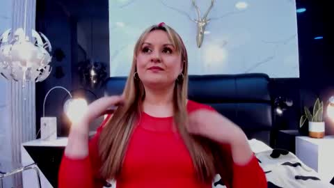 LaurenSpitz online show from 21, 10, 2025