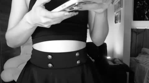 Lauren online show from 9, 12, 2024