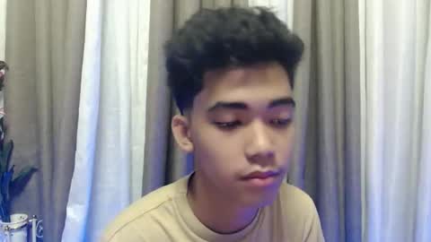 laurence_cuttieguyhere online show from 17, 3, 2026