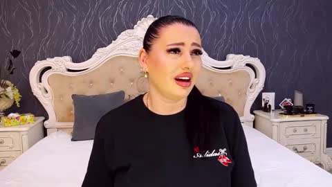 Laura online show from 24, 2, 2026