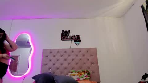 Snapshot of laurenlaine99 chatting on 17, 1, 2025 laurenlaine online show from 17, 1, 2025