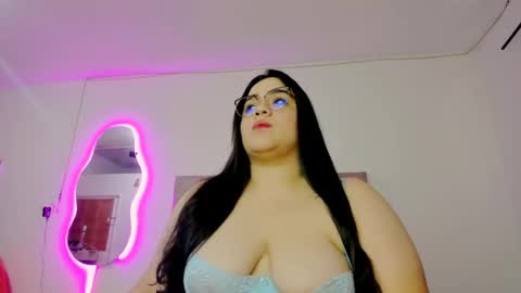 Snapshot of laurenlaine99 chatting on 17, 2, 2025 laurenlaine online show from 17, 2, 2025