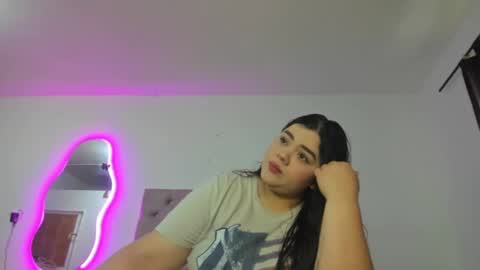 Snapshot of laurenlaine99 chatting on 10, 3, 2025 laurenlaine online show from 10, 3, 2025