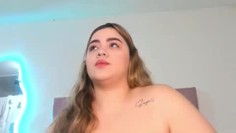 Snapshot of laurenlaine99 chatting on 17, 10, 2025 laurenlaine online show from 17, 10, 2025