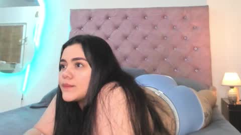 laurenlaine online show from 8, 3, 2026