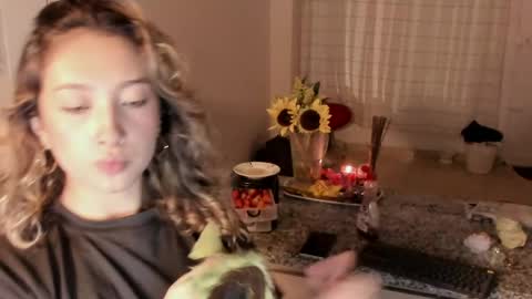 Snapshot of laurenn_111 chatting on 27, 5, 2026 laurenn_111 online show from 27, 5, 2026