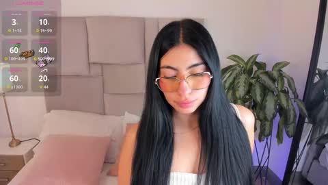 laurenn_smitth online show from 13, 10, 2025