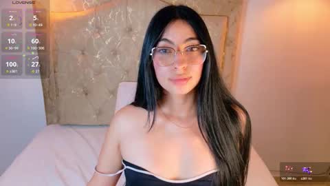 laurenn_smitth online show from 5, 3, 2026