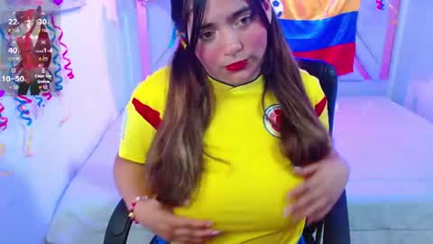 Snapshot of laurha_ chatting on 12, 6, 2026 laura online show from 12, 6, 2026