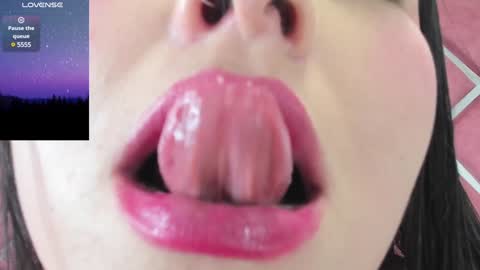 Snapshot of lauryjonson_ chatting on 16, 12, 2024 LauryJonson online show from 16, 12, 2024