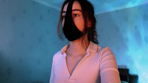 Snapshot of lavinda_lin chatting on 8, 10, 2025 Lavinda online show from 8, 10, 2025