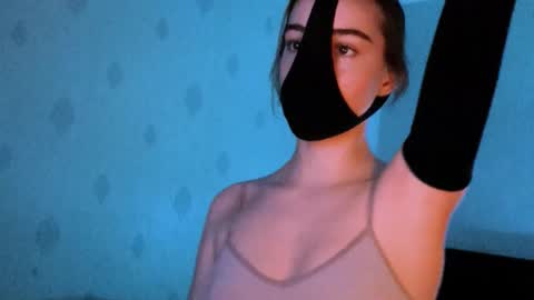 Snapshot of lavinda_lin chatting on 14, 10, 2025 Lavinda online show from 14, 10, 2025