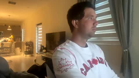 Snapshot of law_cambio chatting on 3, 12, 2024 law_cambio online show from 3, 12, 2024