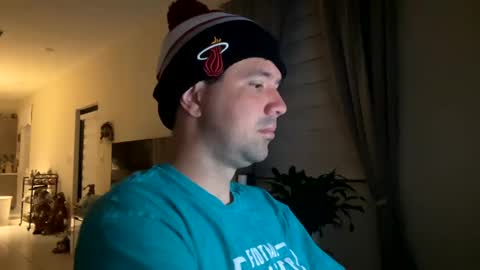 Snapshot of law_cambio chatting on 27, 12, 2024 law_cambio online show from 27, 12, 2024