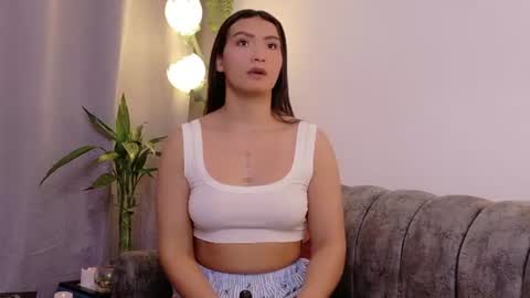 Snapshot of layadoll chatting on 24, 7, 2026 laya online show from 24, 7, 2026