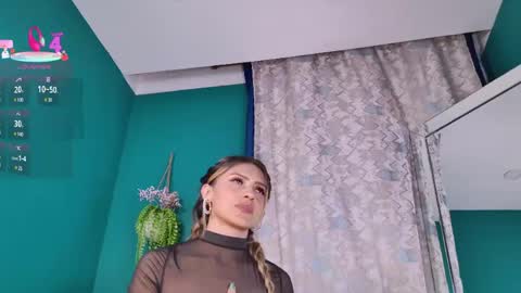 Snapshot of layla_17 chatting on 28, 4, 2026 layla_17 online show from 28, 4, 2026