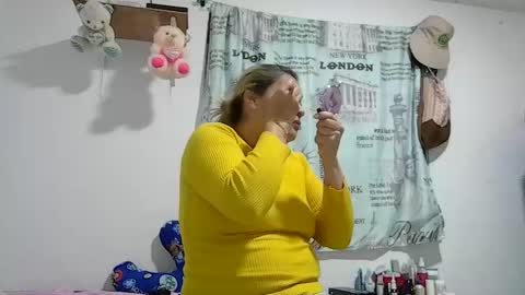 Snapshot of layla_astrum chatting on 7, 11, 2025 layla_astrum online show from 7, 11, 2025