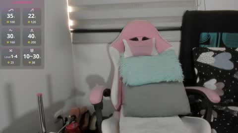 LAYLA online show from 6, 3, 2026