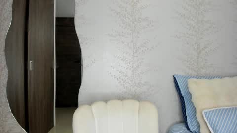 Layla Vanegas online show from 26, 2, 2025