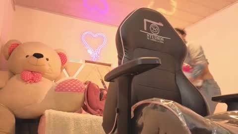 laylafoxy_tay online show from 18, 12, 2025