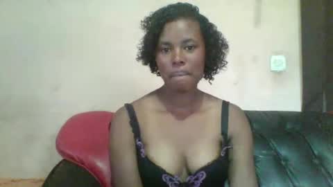 laylah517 online show from 5, 11, 2025