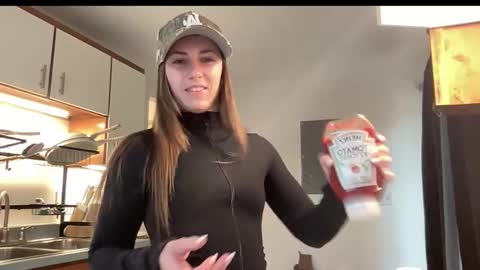 Snapshot of laylahlaylah1 chatting on 25, 11, 2025 laylahlaylah1 online show from 25, 11, 2025