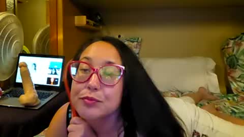 Snapshot of laylanajade chatting on 21, 7, 2026 laylanajade online show from 21, 7, 2026
