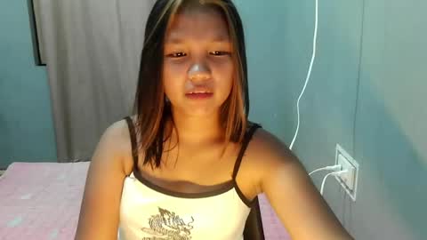 Snapshot of laylanimfa chatting on 21, 4, 2026 Nimfa online show from 21, 4, 2026