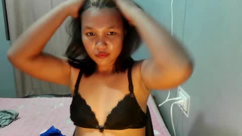 Snapshot of laylanimfa chatting on 24, 4, 2026 Nimfa online show from 24, 4, 2026