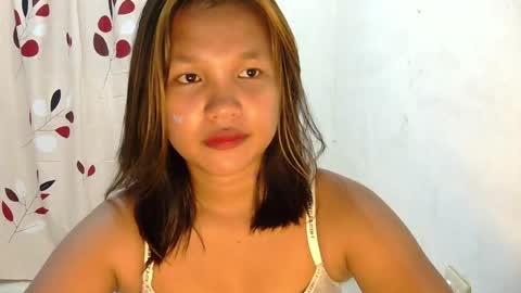 Snapshot of laylanimfa chatting on 15, 5, 2026 Nimfa online show from 15, 5, 2026