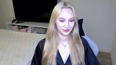 LaylaPretty001 online show from 16, 7, 2026