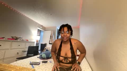 Snapshot of laylarose6 chatting on 5, 2, 2026 Layla Ros online show from 5, 2, 2026