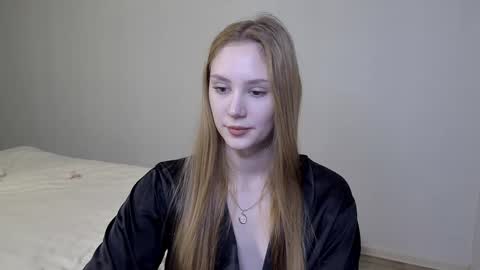 Snapshot of laylla001 chatting on 8, 1, 2025 Laylla001 online show from 8, 1, 2025