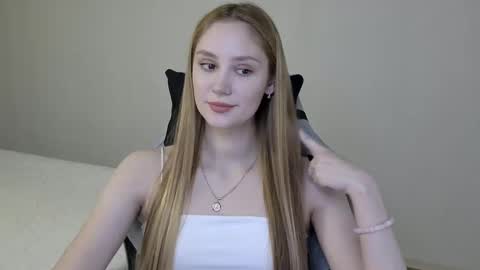 Snapshot of laylla001 chatting on 12, 2, 2025 Laylla001 online show from 12, 2, 2025