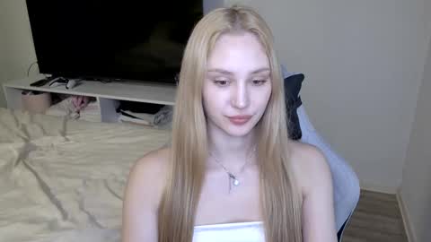 Snapshot of laylla001 chatting on 12, 3, 2026 Laylla001 online show from 12, 3, 2026