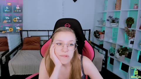 layriantavee online show from 8, 1, 2025